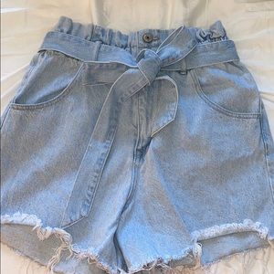 Vervet paper bag shorts from Vestique - Large